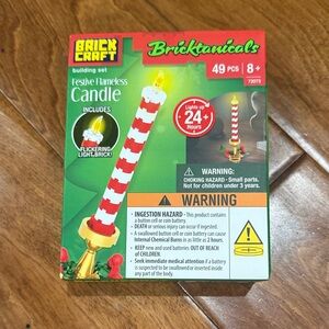NWT Bricktanicals Festive Flameless Candle Building Set - 49 pieces